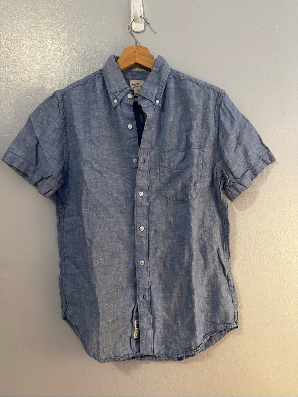 J. Crew Men's Short-Sleeve Linen Blend Button-Down Shirt in Chambray Blue